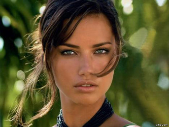 Model Adriana Lima